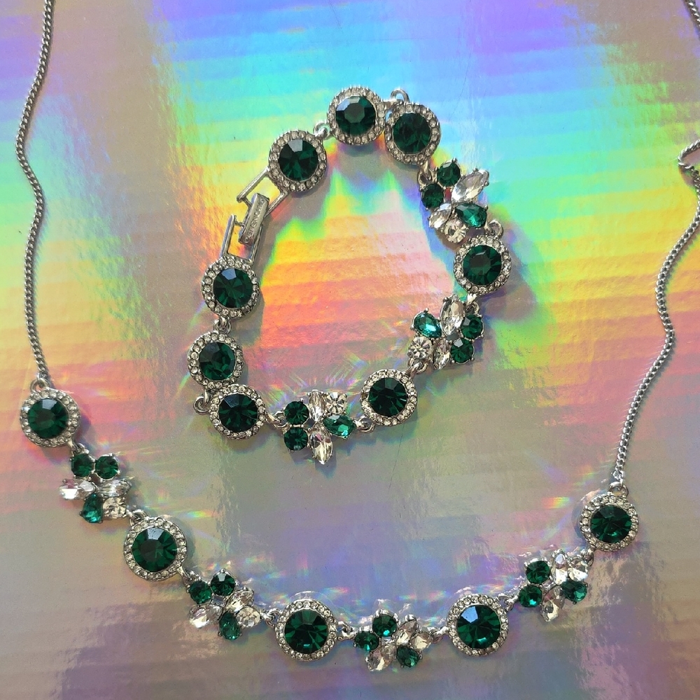 DOLCE & CABBANA Swarovski Crystal Green and Clear Necklace & Bracelet Set
